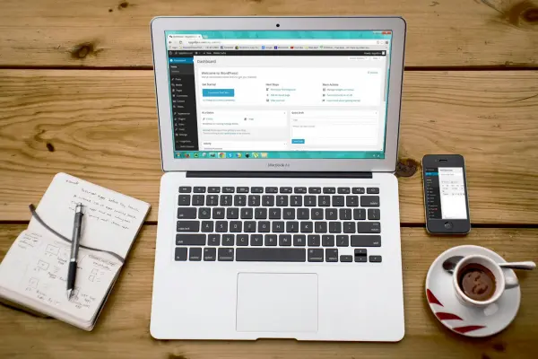 Explore Les Ey's Custom WordPress Plugins
